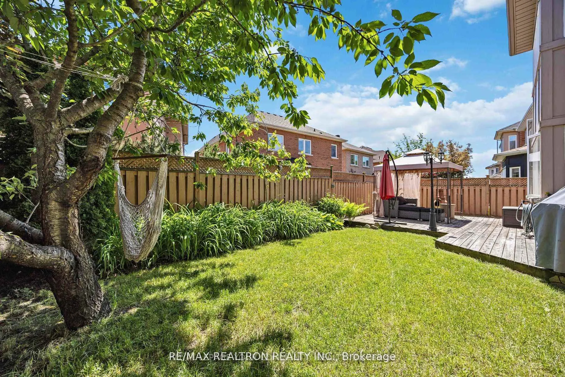 Photo 35 of 49 Arbourview Drive, Vaughan, Patterson — HOMEH