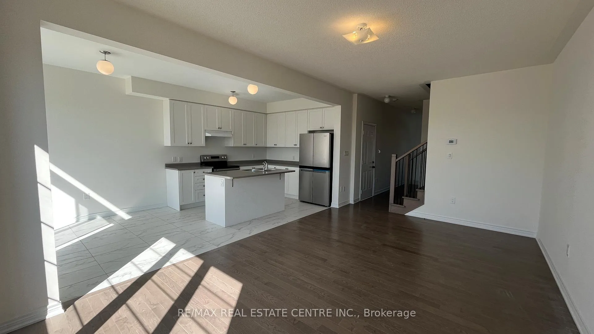 Photo 2 of 556 Red Elm Road, Shelburne — HOMEH