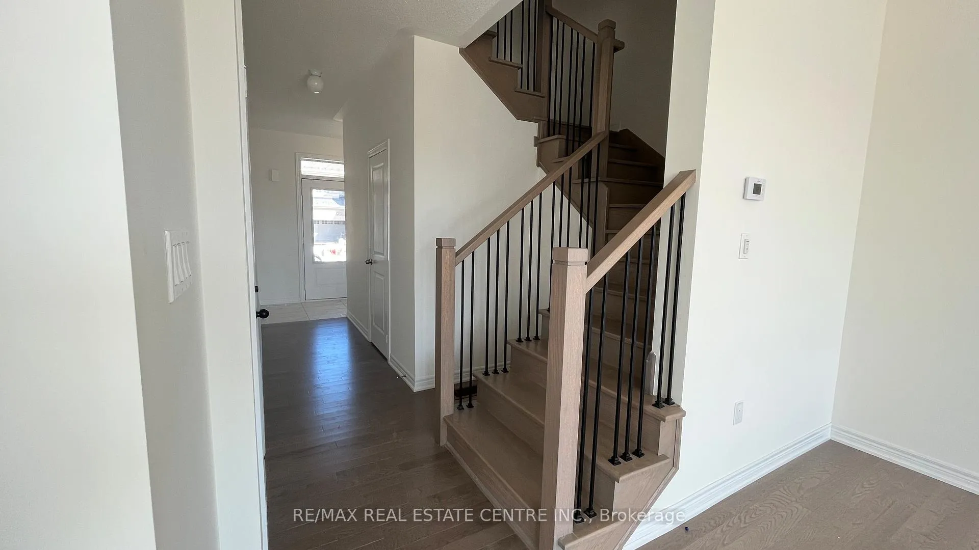 Photo 4 of 556 Red Elm Road, Shelburne — HOMEH