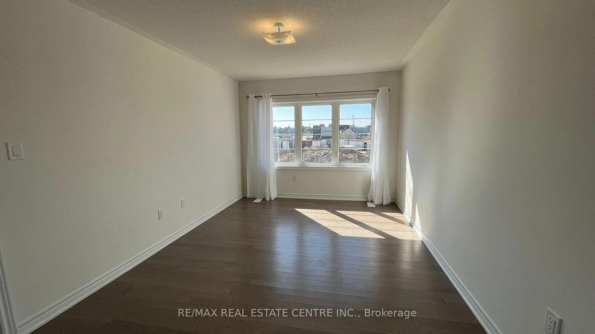 Photo 9 of 556 Red Elm Road, Shelburne — HOMEH