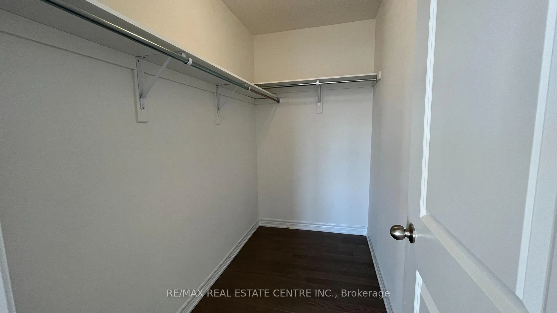 Photo 10 of 556 Red Elm Road, Shelburne — HOMEH