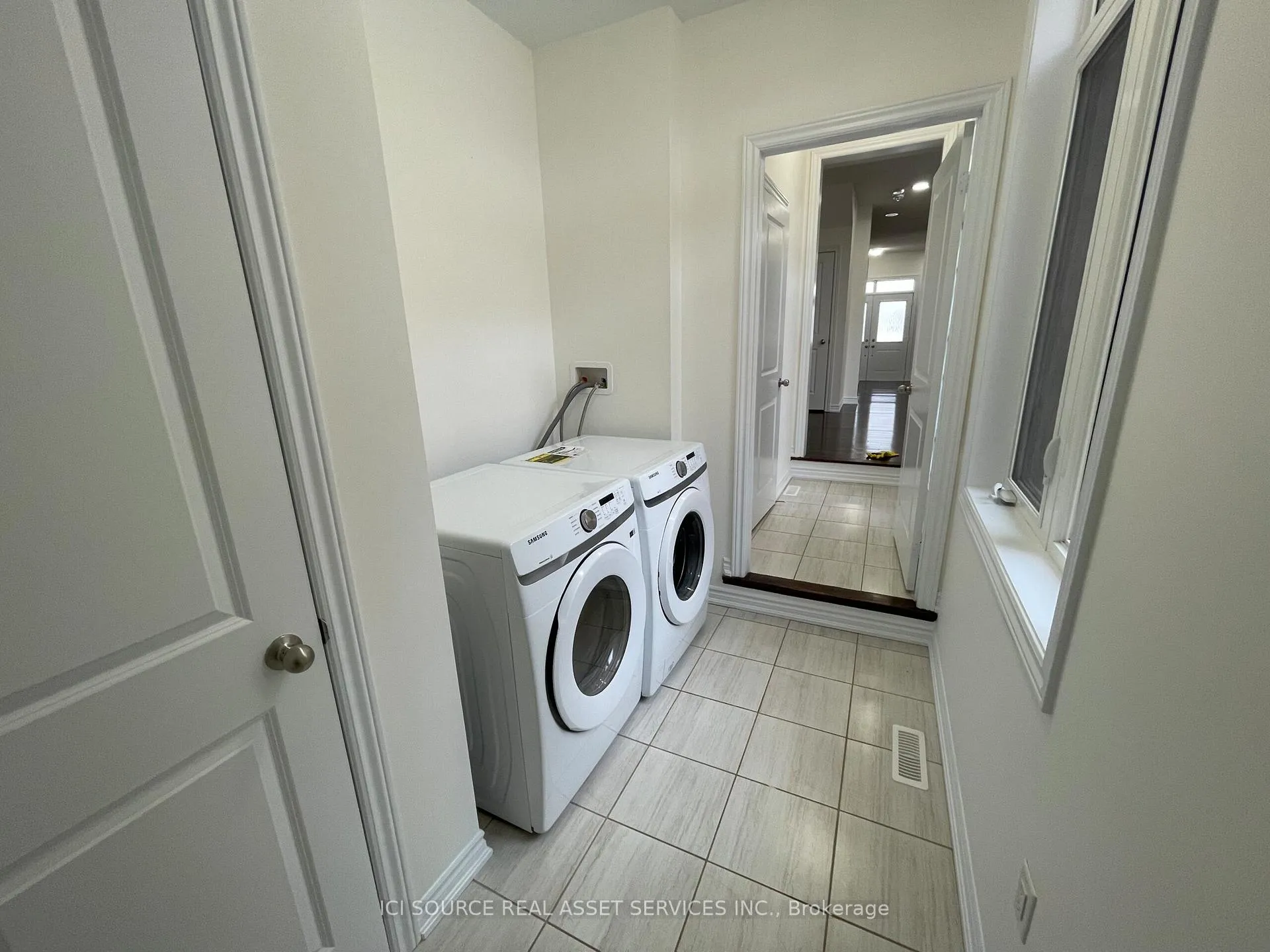 Photo 7 of 257 Coronation Road, Whitby, Rural Whitby — HOMEH