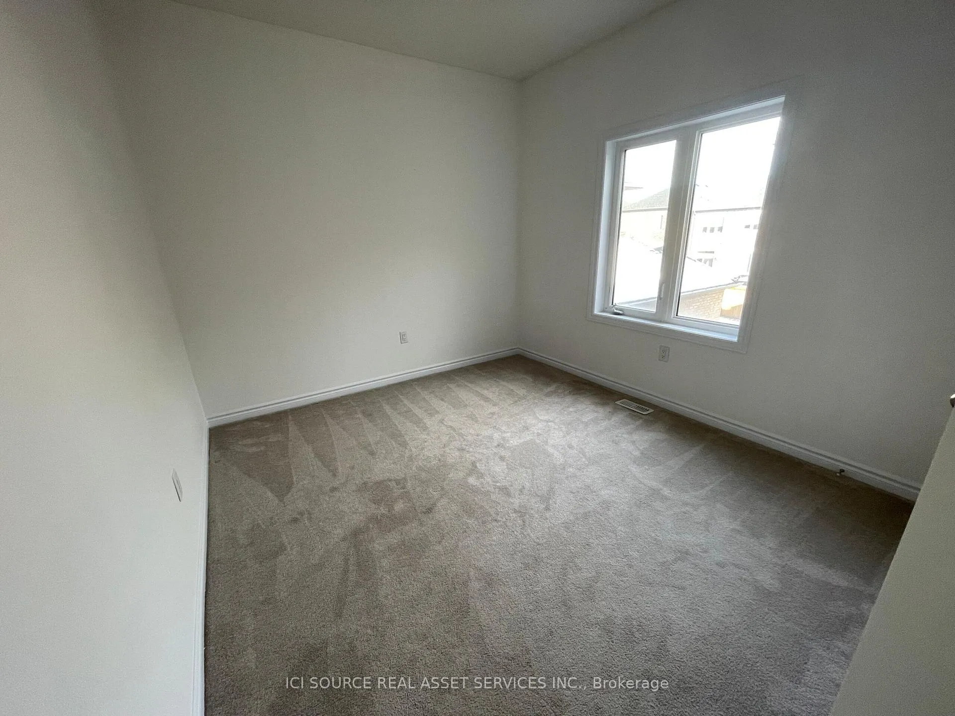 Photo 10 of 257 Coronation Road, Whitby, Rural Whitby — HOMEH