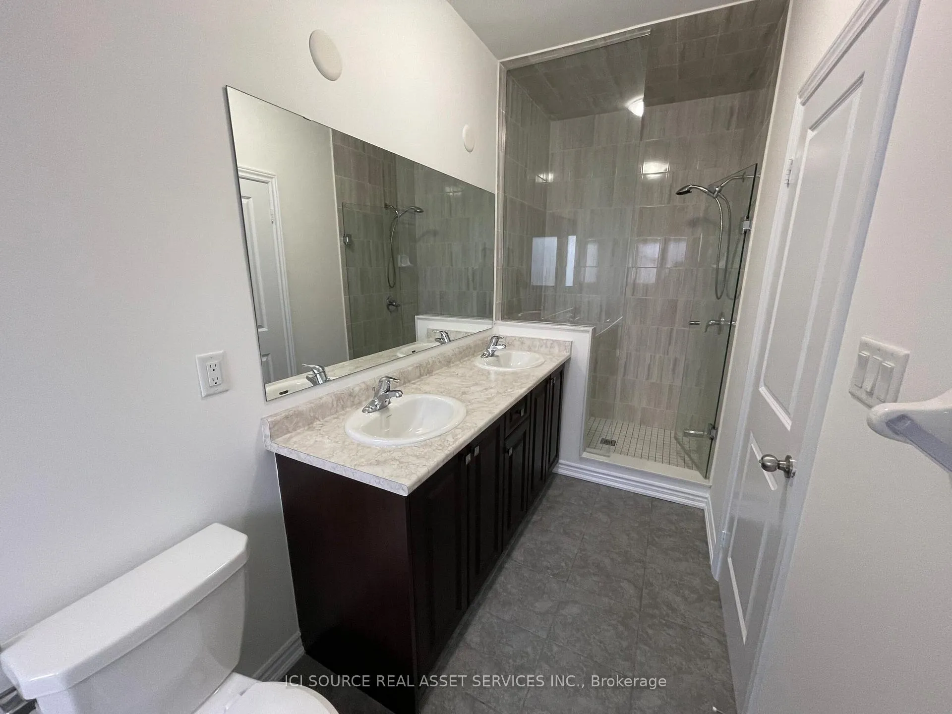 Photo 12 of 257 Coronation Road, Whitby, Rural Whitby — HOMEH