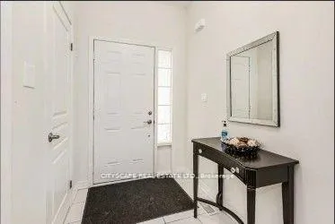 Photo 3 of 44 Bradbury Road, Hamilton, Stoney Creek — HOMEH