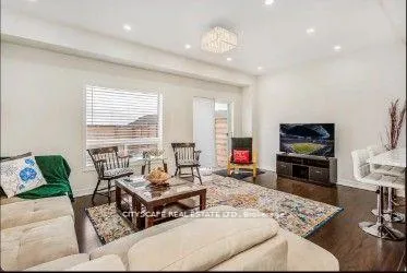 Photo 5 of 44 Bradbury Road, Hamilton, Stoney Creek — HOMEH