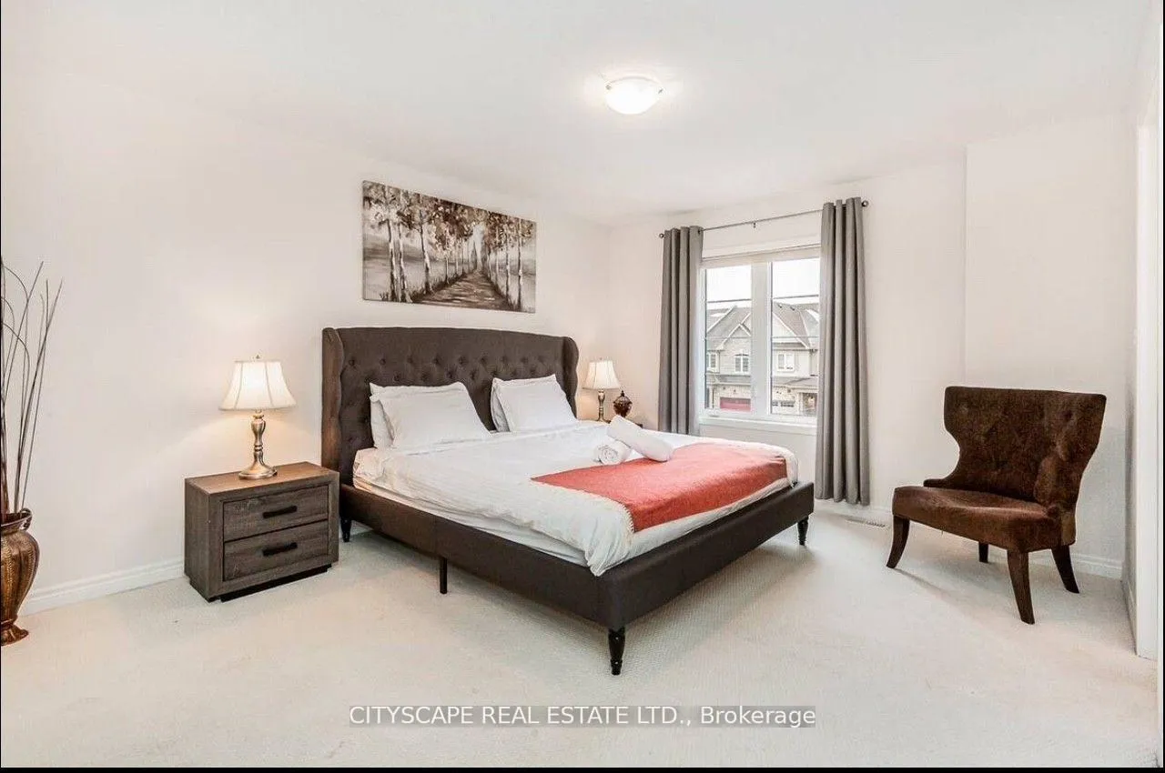 Photo 18 of 44 Bradbury Road, Hamilton, Stoney Creek — HOMEH