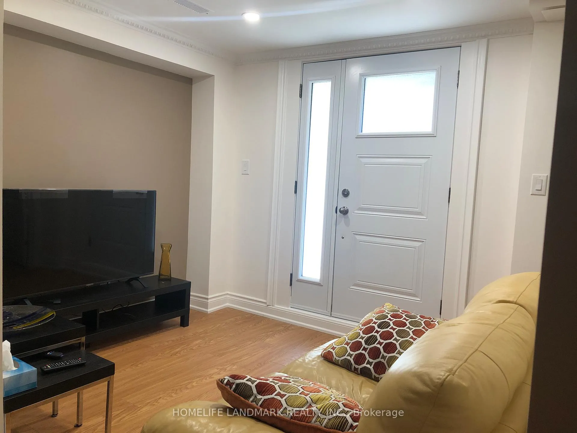 Photo 8 of 95 Dewpoint Road, Vaughan, Patterson — HOMEH