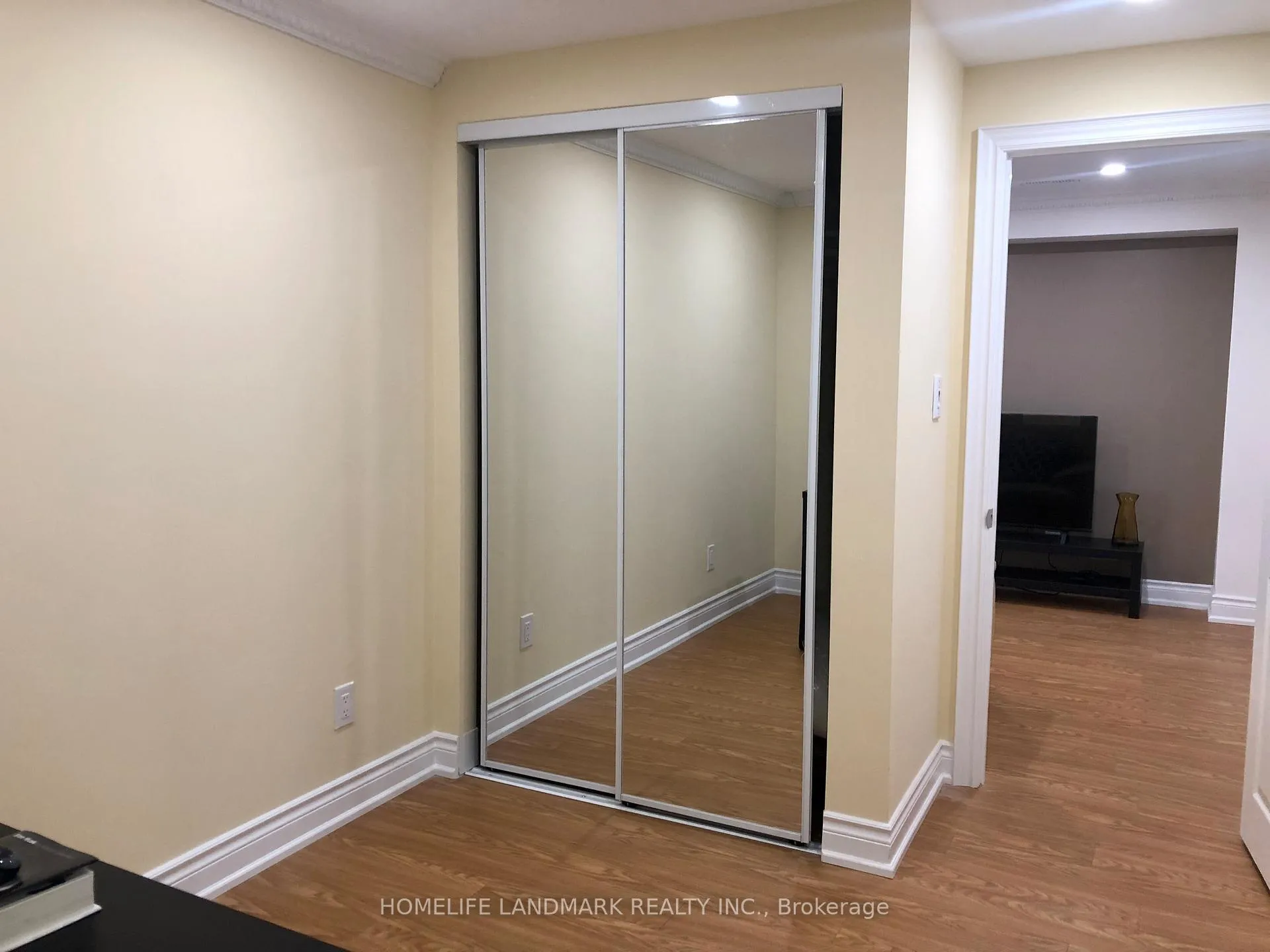 Photo 11 of 95 Dewpoint Road, Vaughan, Patterson — HOMEH