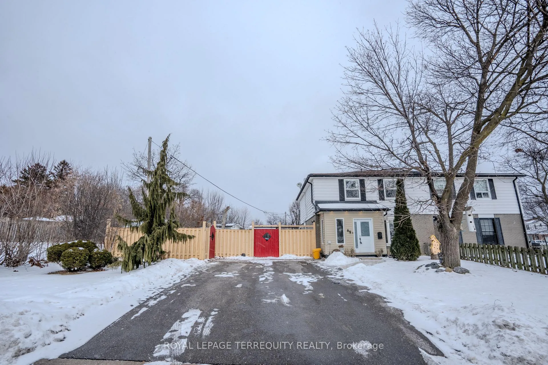 Photo 4 of 65 Dorset Drive, Brampton, Southgate — HOMEH