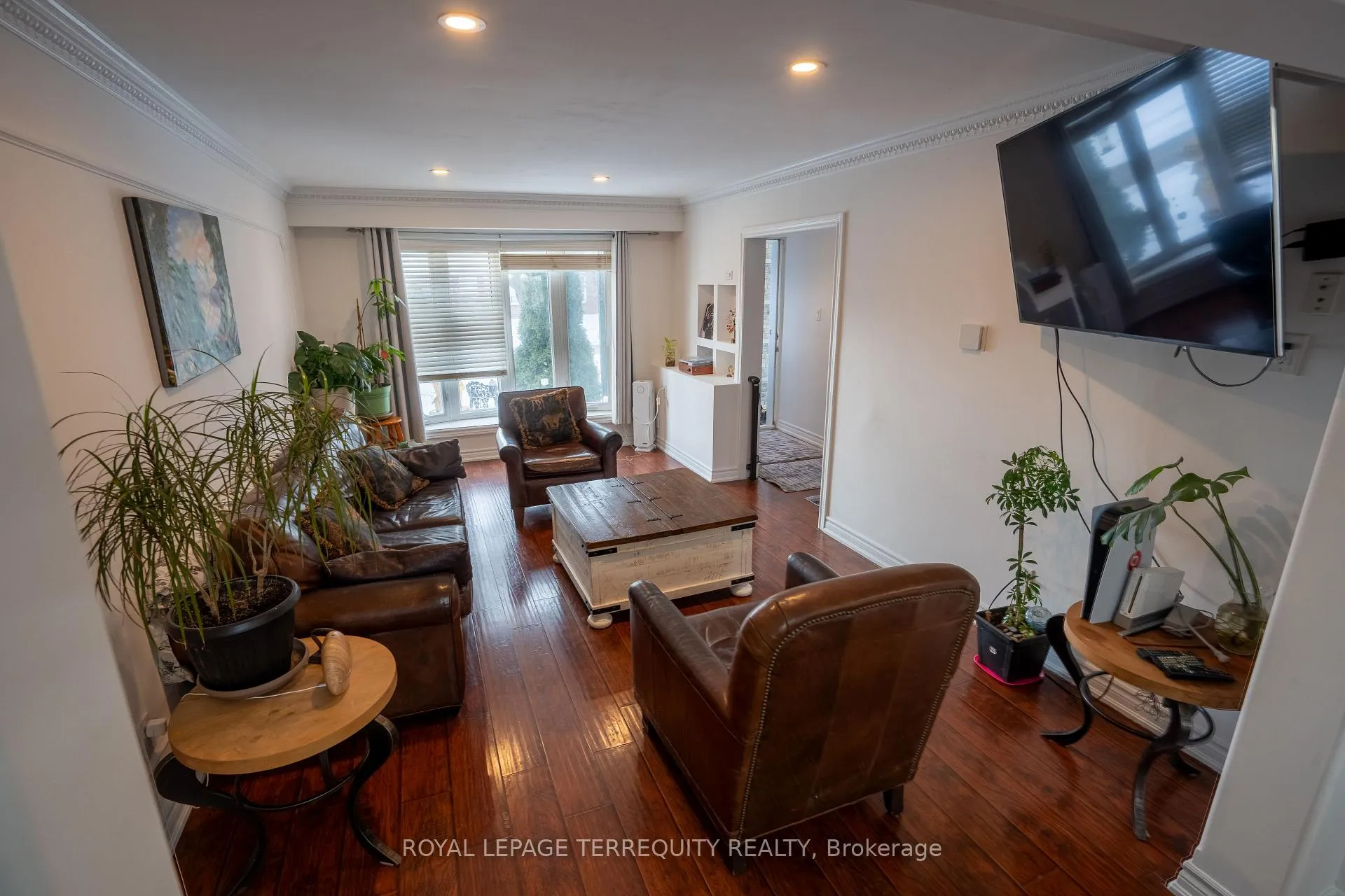 Photo 13 of 65 Dorset Drive, Brampton, Southgate — HOMEH