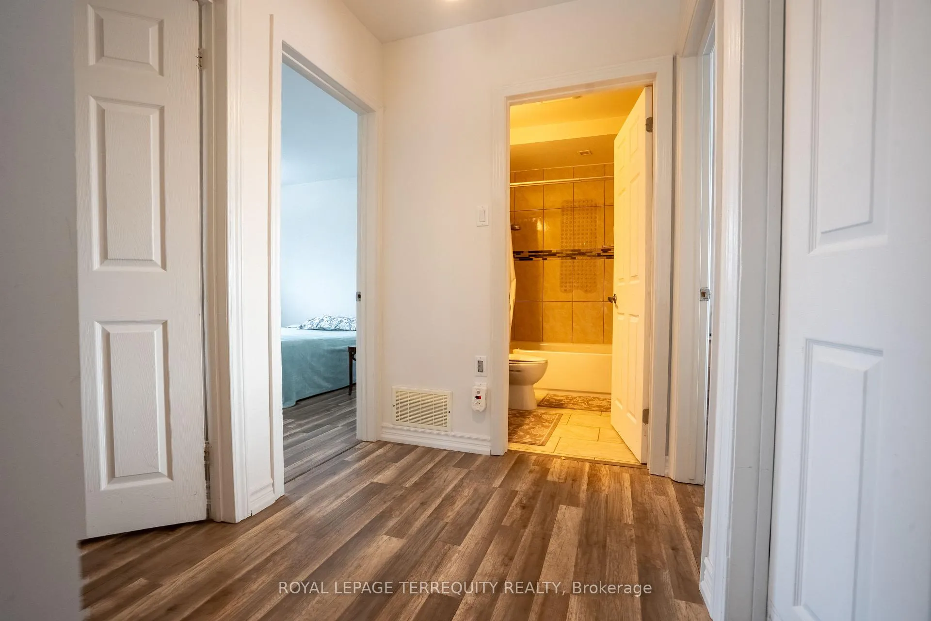Photo 19 of 65 Dorset Drive, Brampton, Southgate — HOMEH