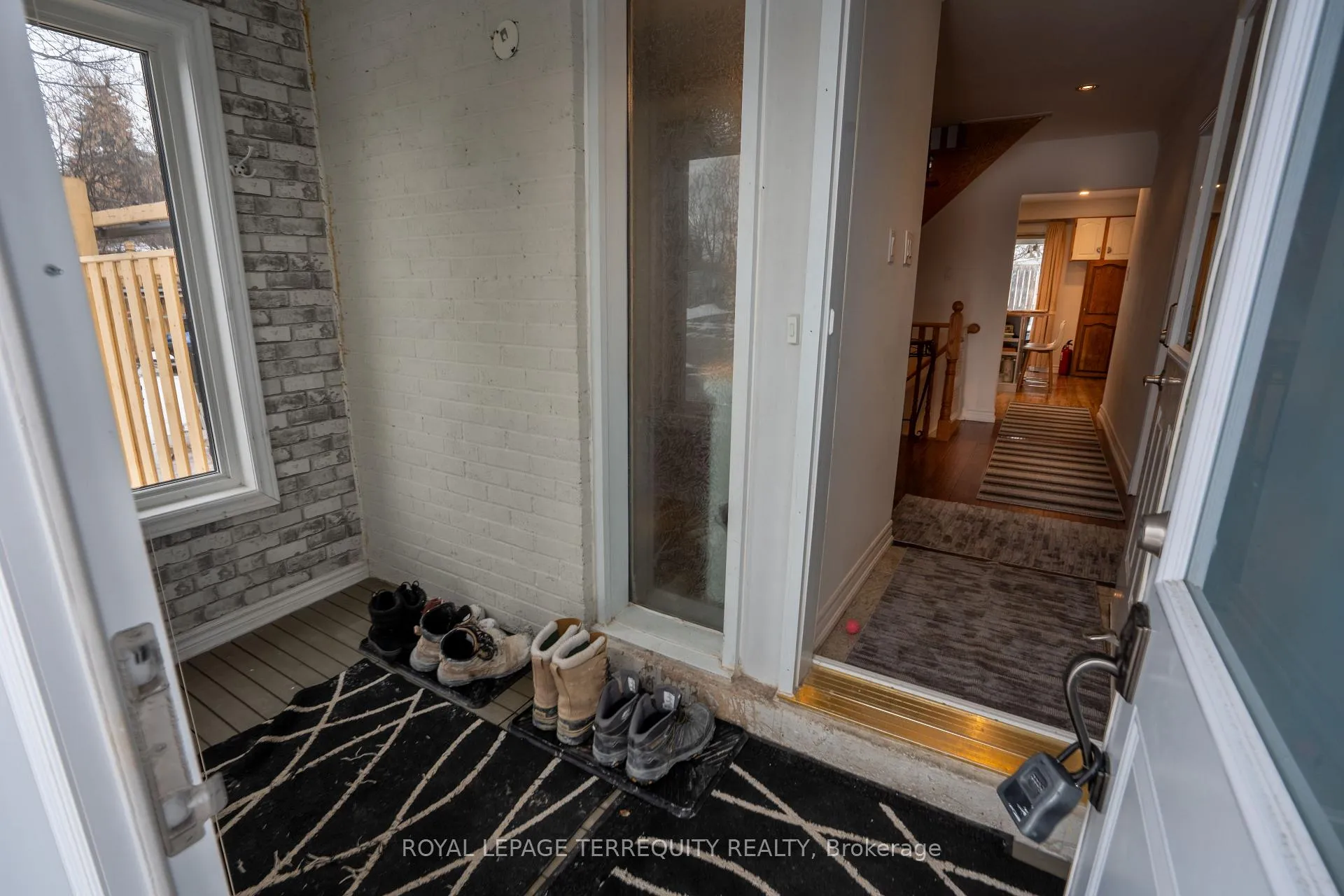 Photo 37 of 65 Dorset Drive, Brampton, Southgate — HOMEH