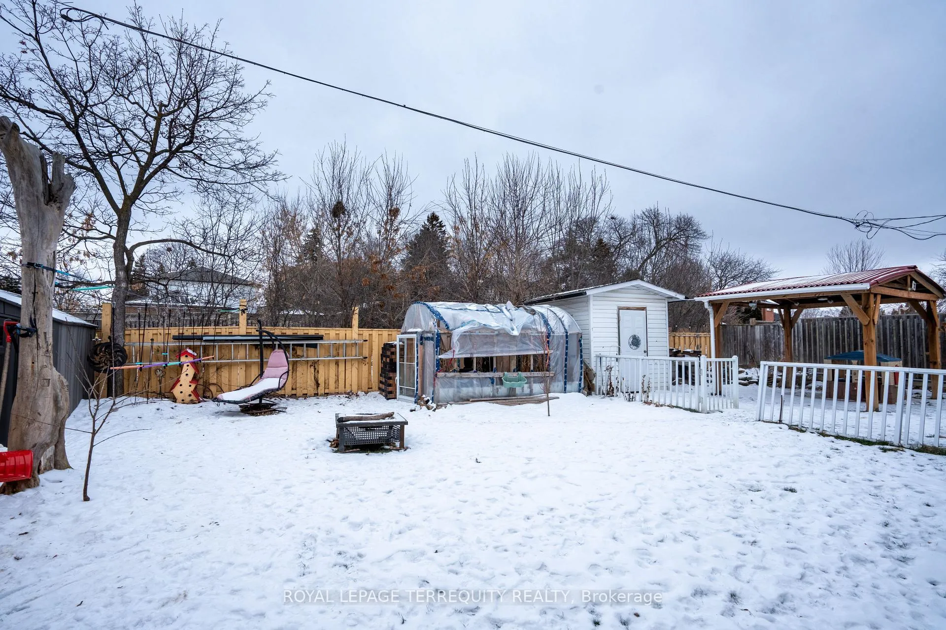 Photo 39 of 65 Dorset Drive, Brampton, Southgate — HOMEH