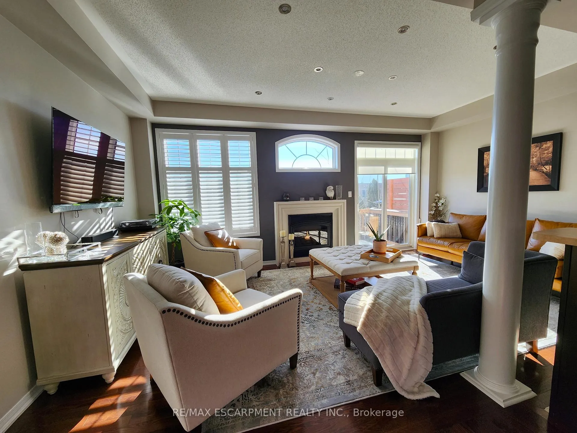 Photo 10 of 165 Nisbet Boulevard, Hamilton, Waterdown — HOMEH