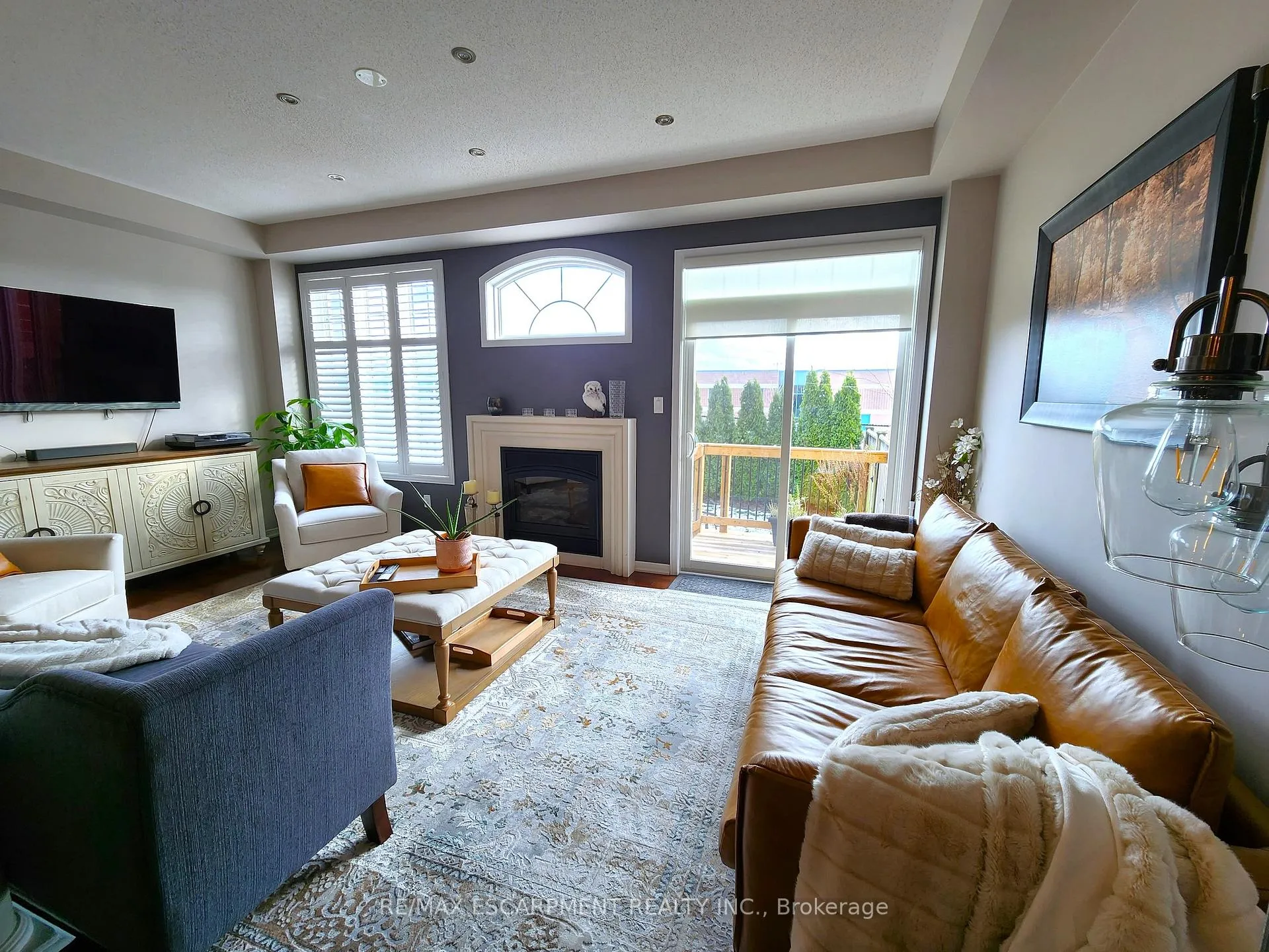 Photo 11 of 165 Nisbet Boulevard, Hamilton, Waterdown — HOMEH
