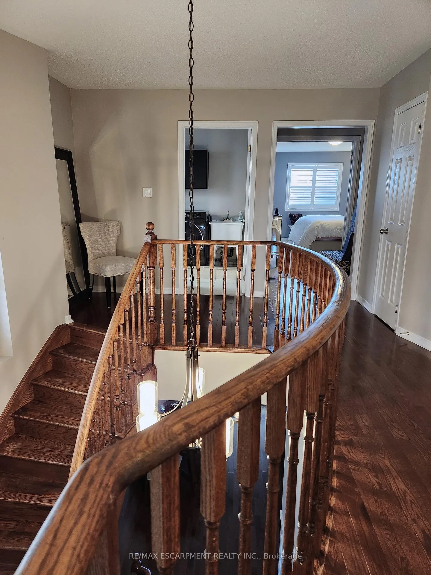 Photo 14 of 165 Nisbet Boulevard, Hamilton, Waterdown — HOMEH