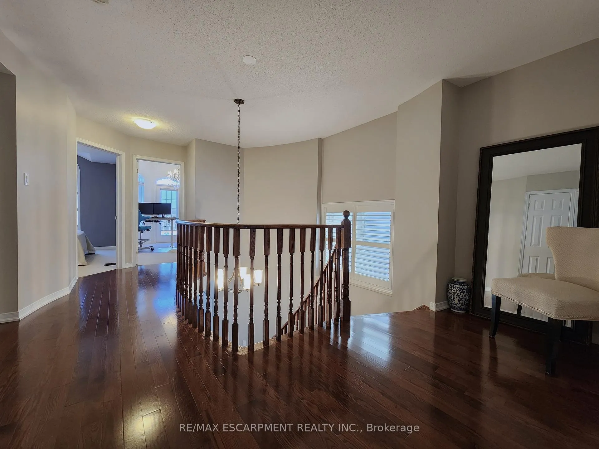 Photo 20 of 165 Nisbet Boulevard, Hamilton, Waterdown — HOMEH