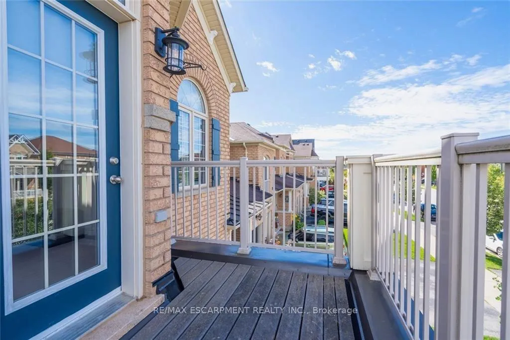 Photo 23 of 165 Nisbet Boulevard, Hamilton, Waterdown — HOMEH