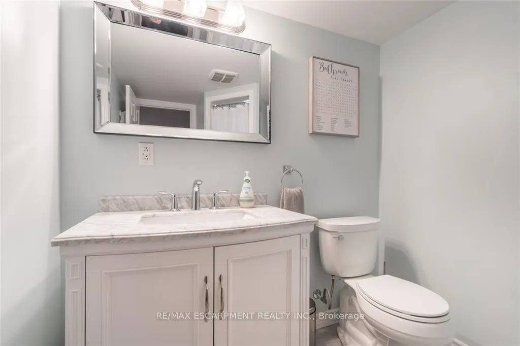 Photo 33 of 165 Nisbet Boulevard, Hamilton, Waterdown — HOMEH