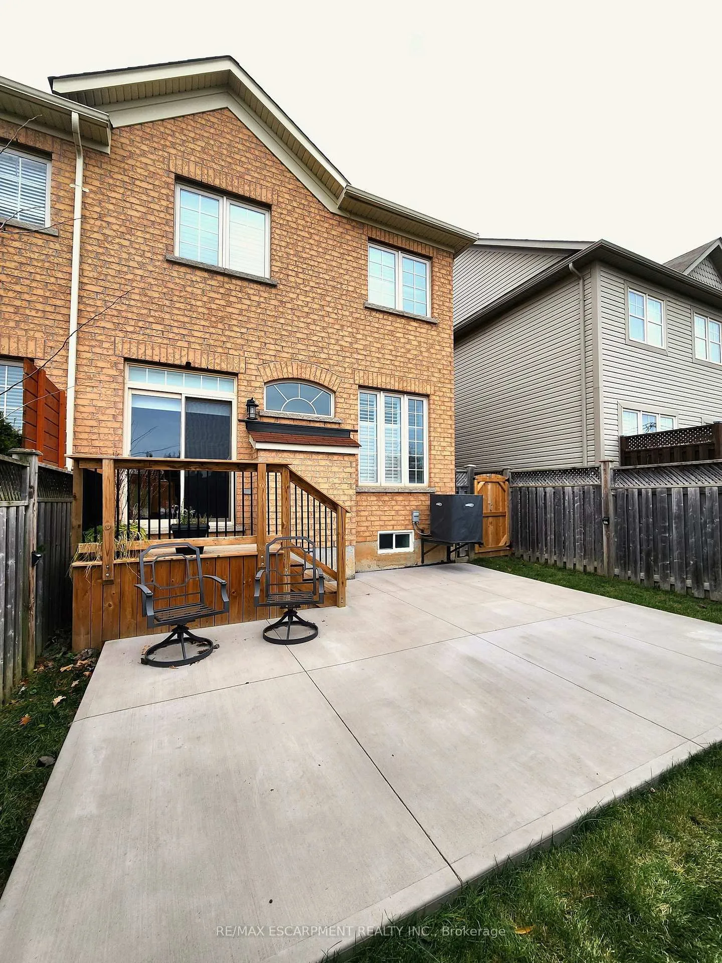 Photo 35 of 165 Nisbet Boulevard, Hamilton, Waterdown — HOMEH