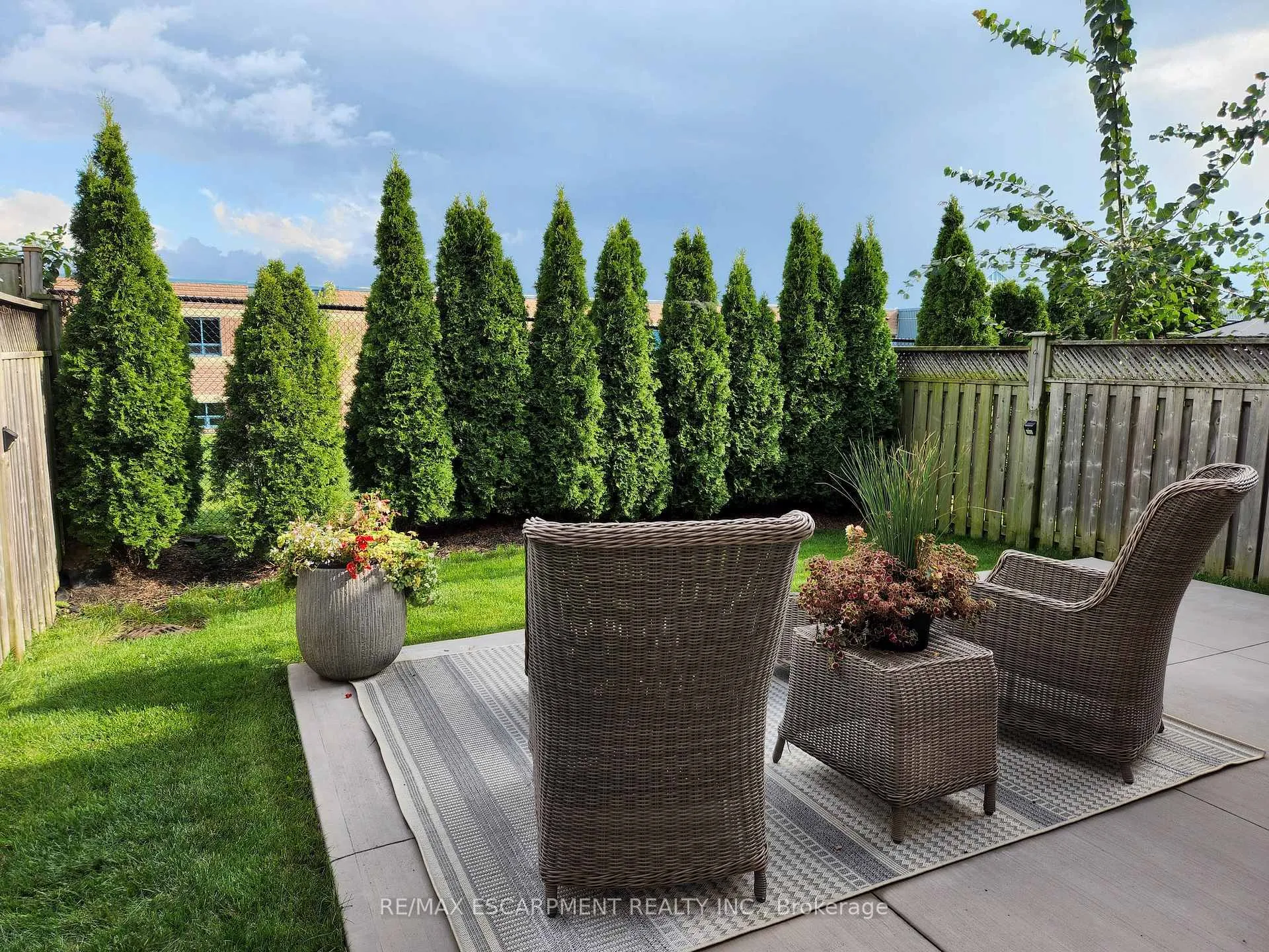 Photo 36 of 165 Nisbet Boulevard, Hamilton, Waterdown — HOMEH