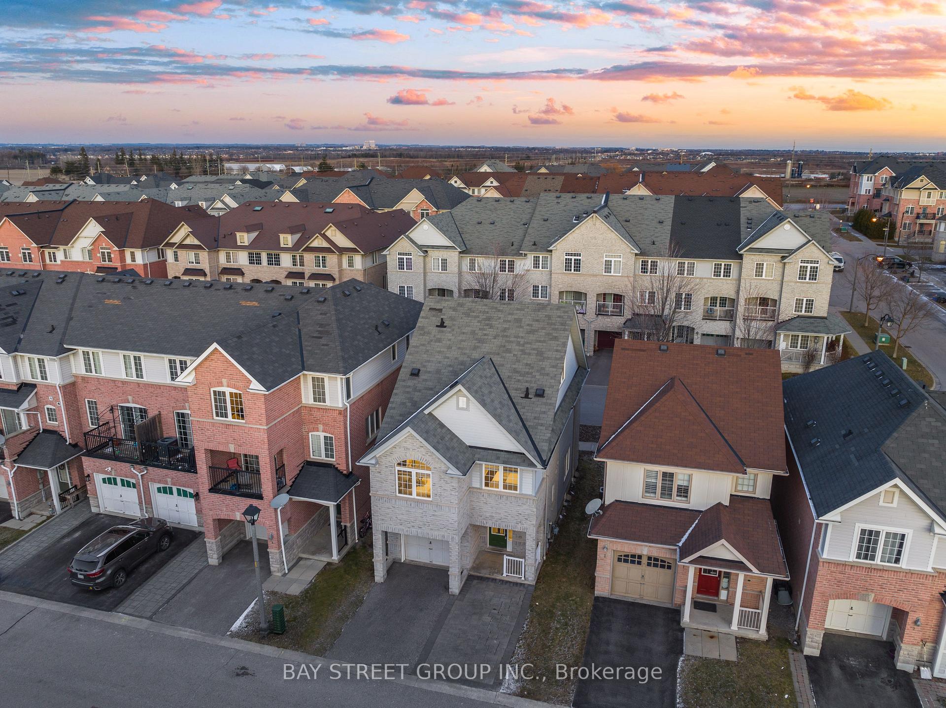 Photo 3 of 6 Blunden Road, Ajax, Central East — HOMEH
