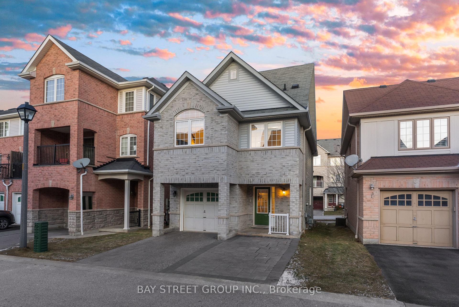 Photo 4 of 6 Blunden Road, Ajax, Central East — HOMEH