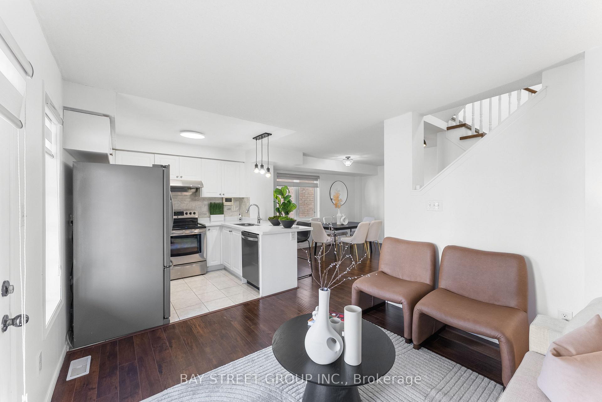 Photo 9 of 6 Blunden Road, Ajax, Central East — HOMEH