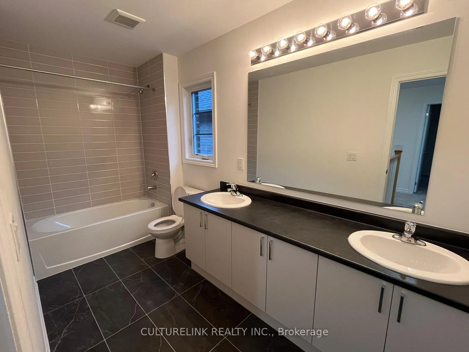 Photo 16 of 10 Sassafras Road, Springwater, Midhurst — HOMEH