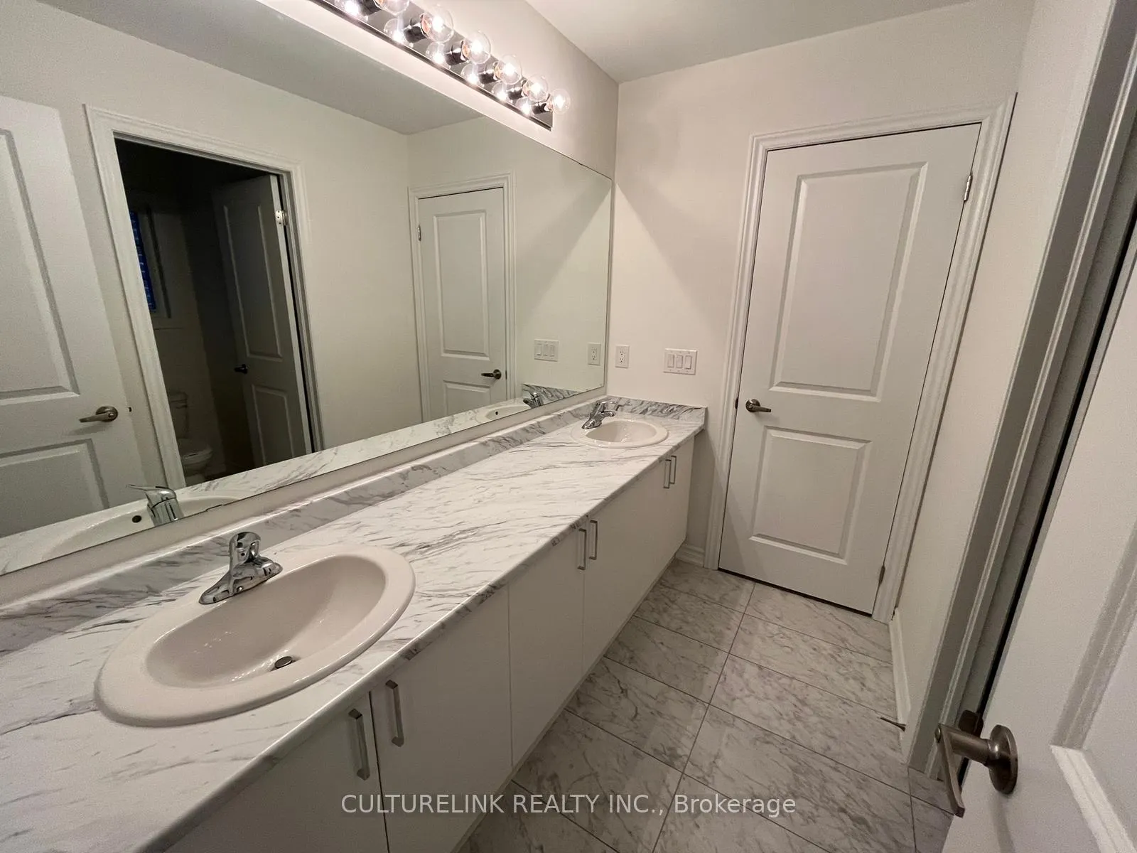 Photo 17 of 10 Sassafras Road, Springwater, Midhurst — HOMEH