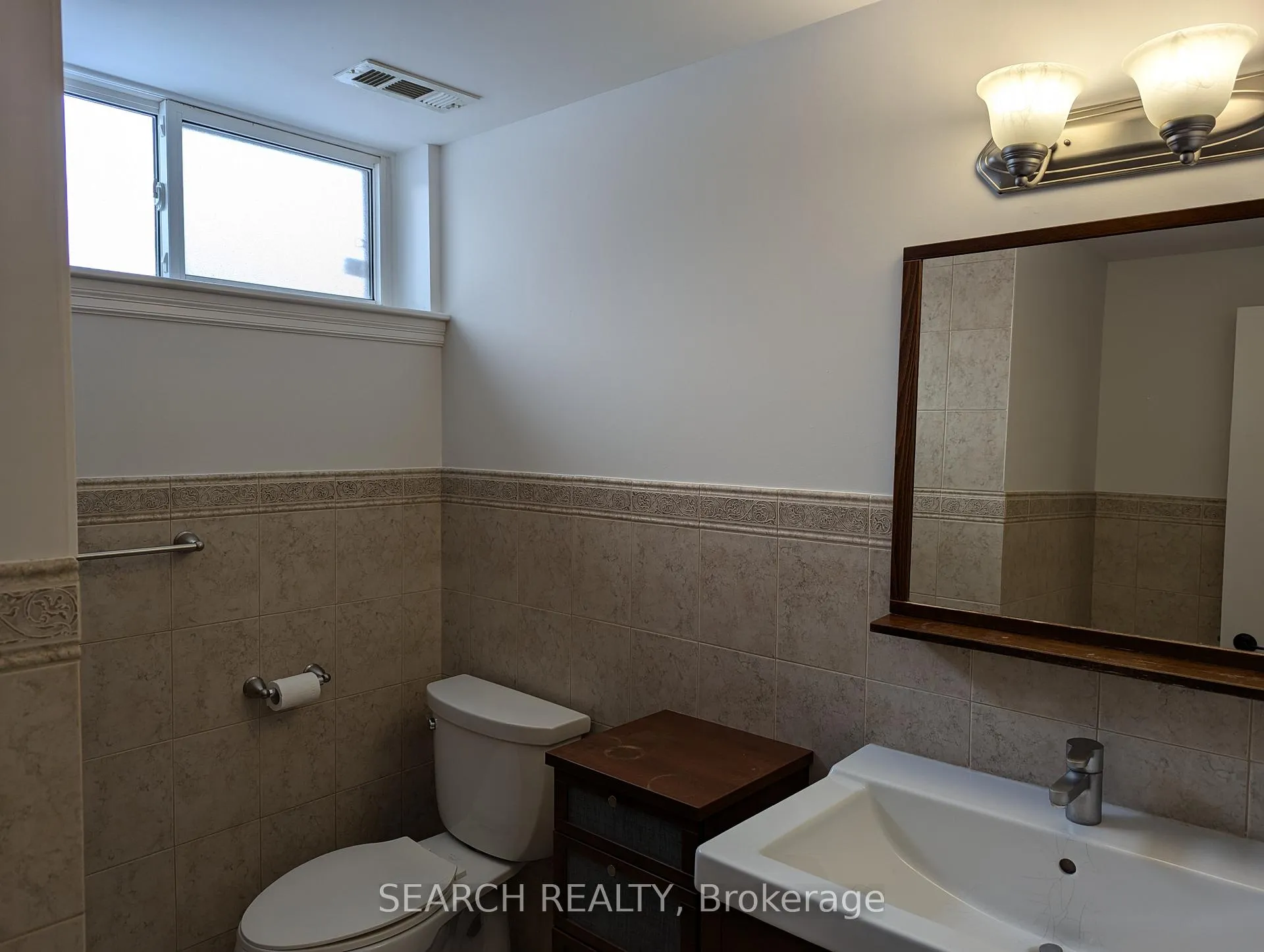 Photo 12 of 10 Lancer Drive, Vaughan, Maple — HOMEH