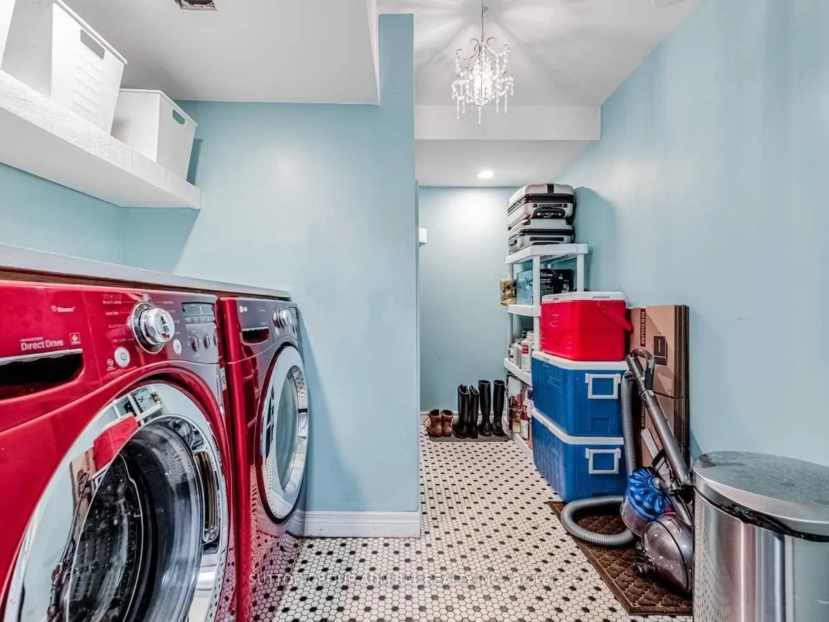 Photo 6 of Unit Basement, 6 Fallowfield Road, Etobicoke, Rexdale-Kipling — HOMEH