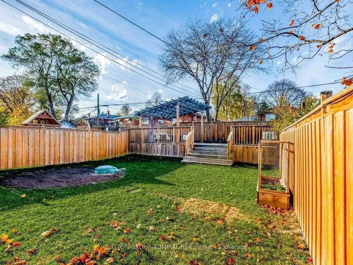 Photo 8 of Unit Basement, 6 Fallowfield Road, Etobicoke, Rexdale-Kipling — HOMEH