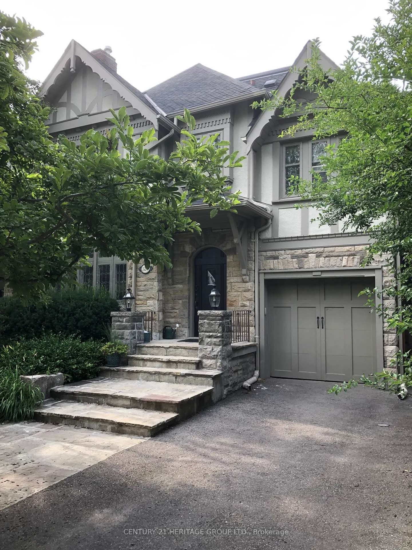 Photo 3 of 520 Briar Hill Avenue, Toronto, Lawrence Park South — HOMEH