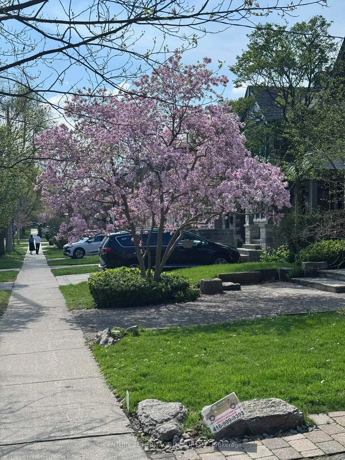 Photo 4 of 520 Briar Hill Avenue, Toronto, Lawrence Park South — HOMEH