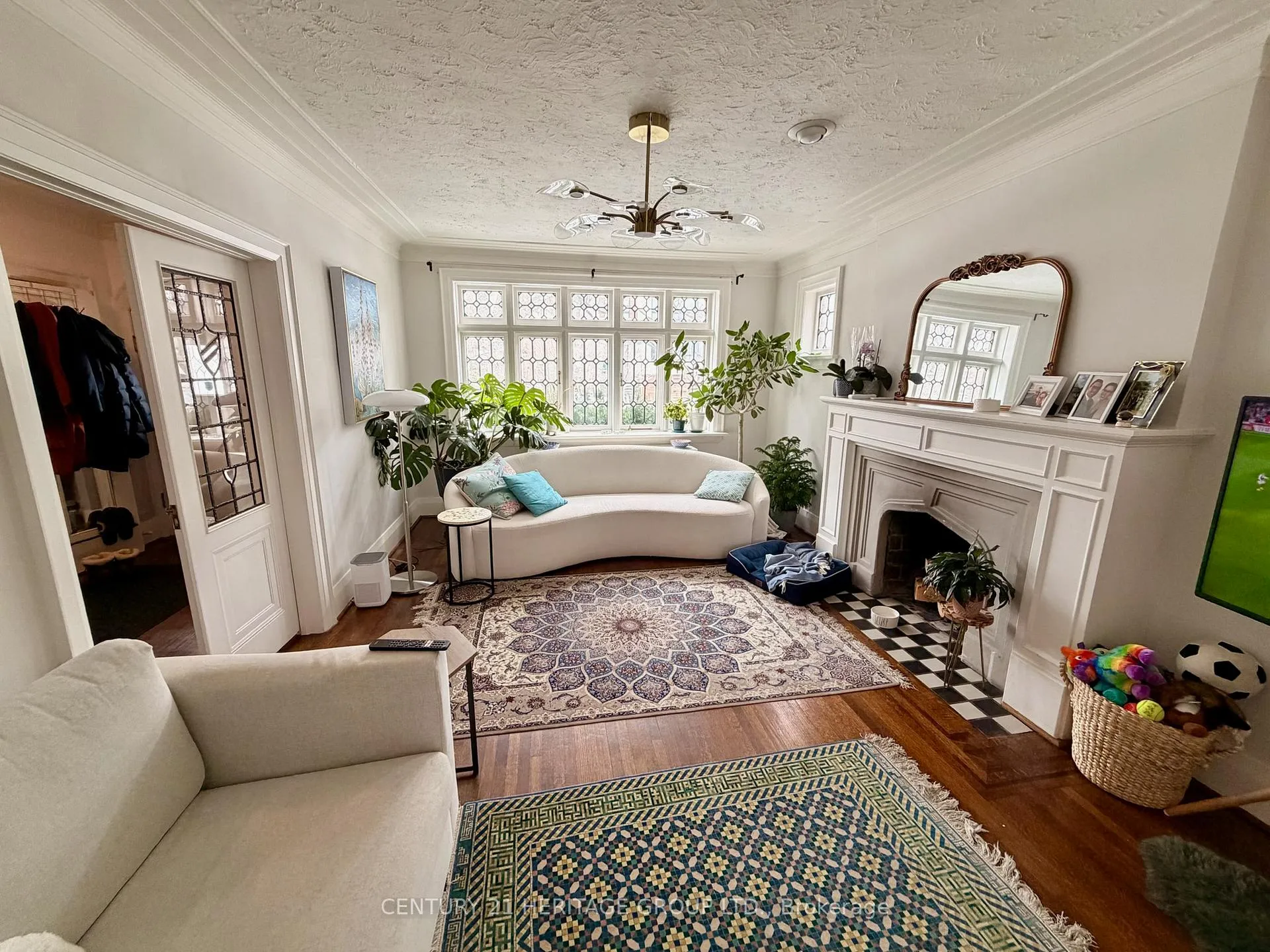 Photo 6 of 520 Briar Hill Avenue, Toronto, Lawrence Park South — HOMEH
