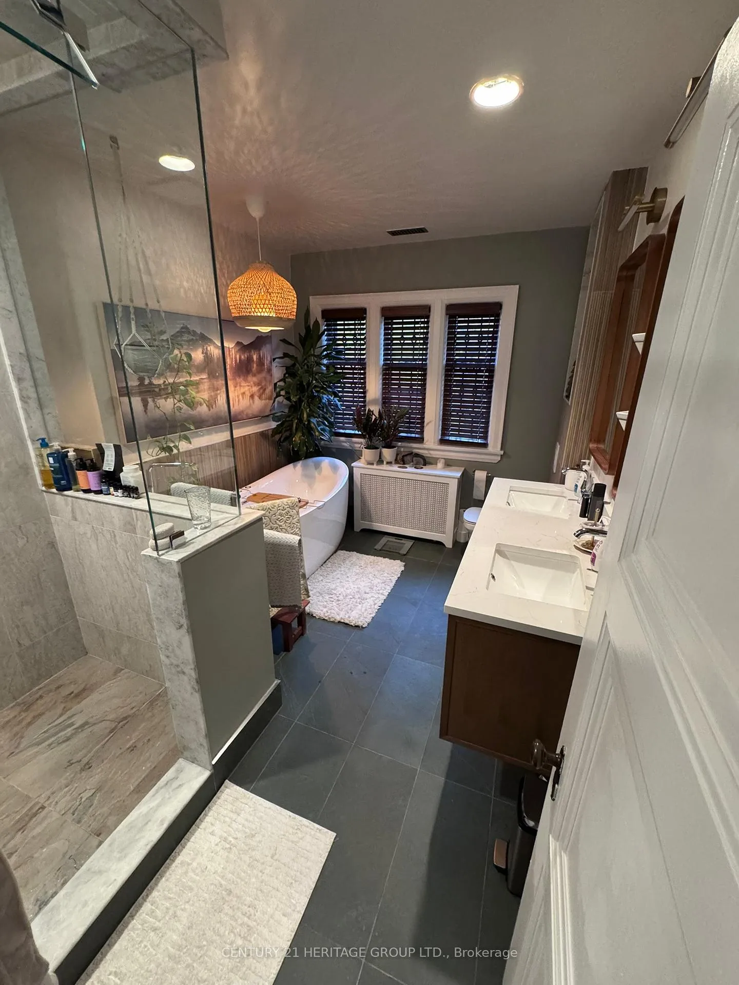 Photo 16 of 520 Briar Hill Avenue, Toronto, Lawrence Park South — HOMEH