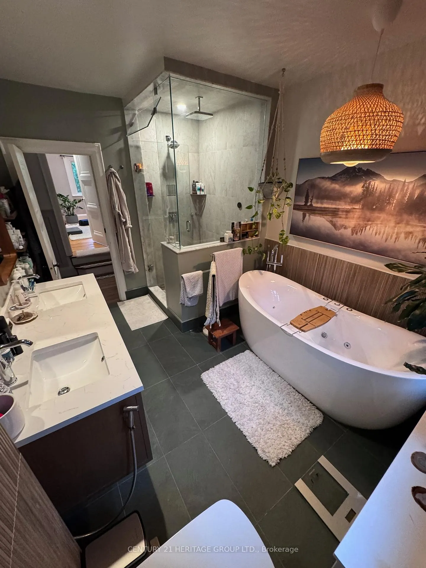 Photo 17 of 520 Briar Hill Avenue, Toronto, Lawrence Park South — HOMEH
