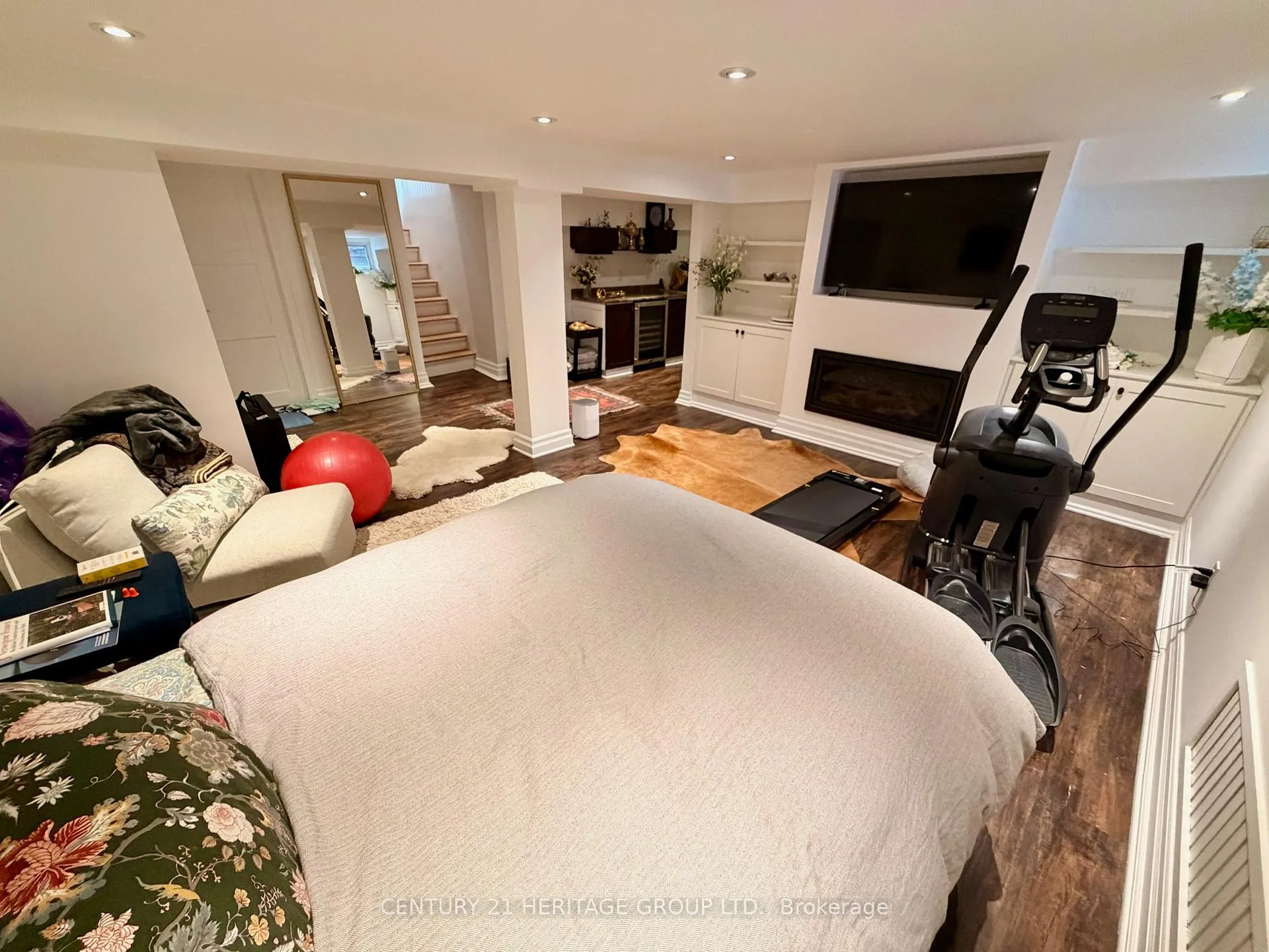 Photo 23 of 520 Briar Hill Avenue, Toronto, Lawrence Park South — HOMEH