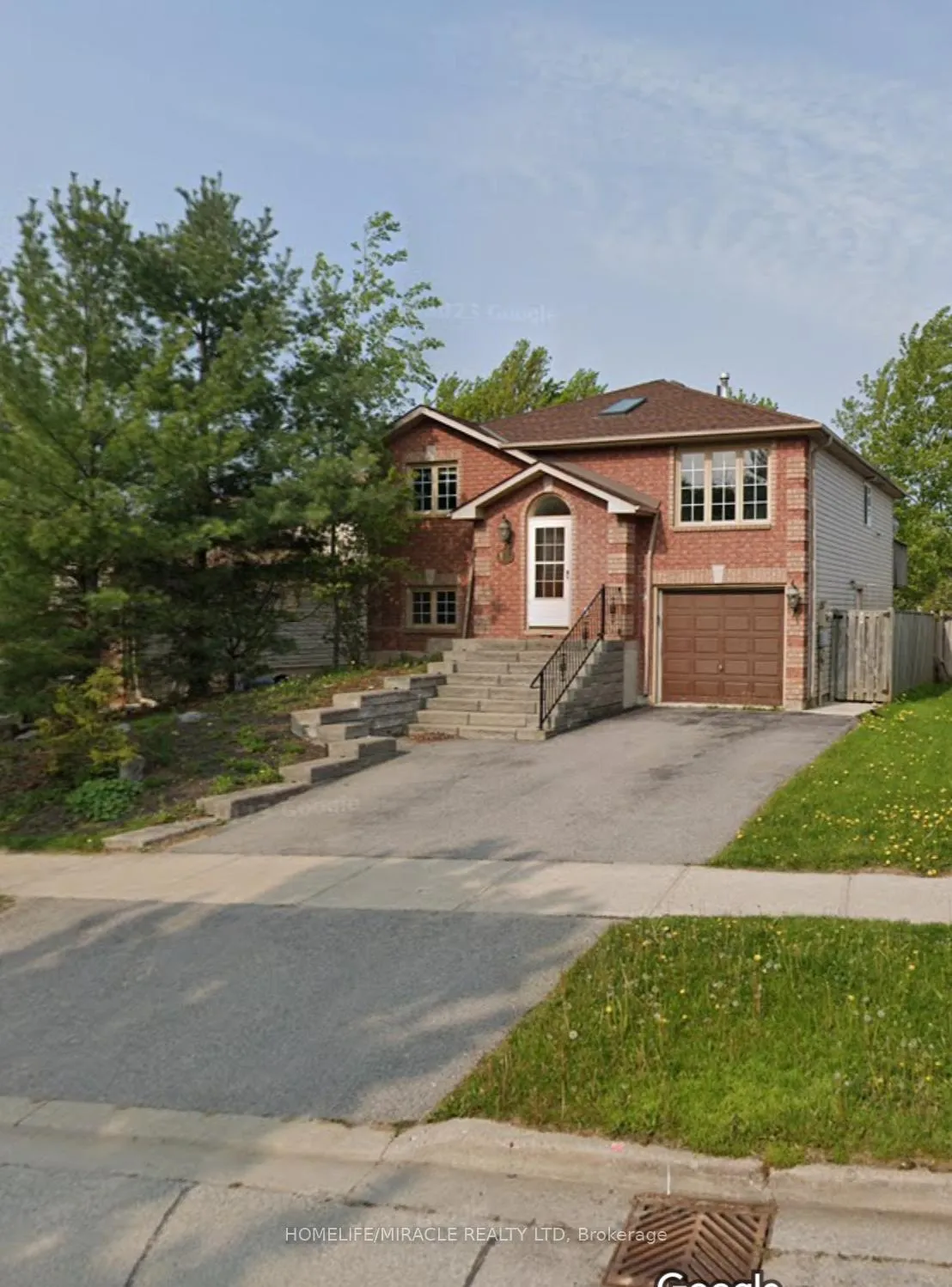 Photo 1 of 111 Columbia Road, Barrie, Holly — HOMEH