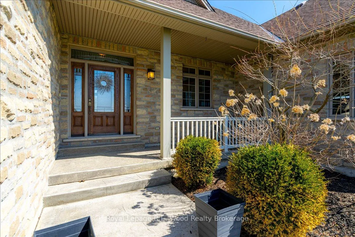 Photo 3 of 134 Norwich Road, Brant, Burford — HOMEH