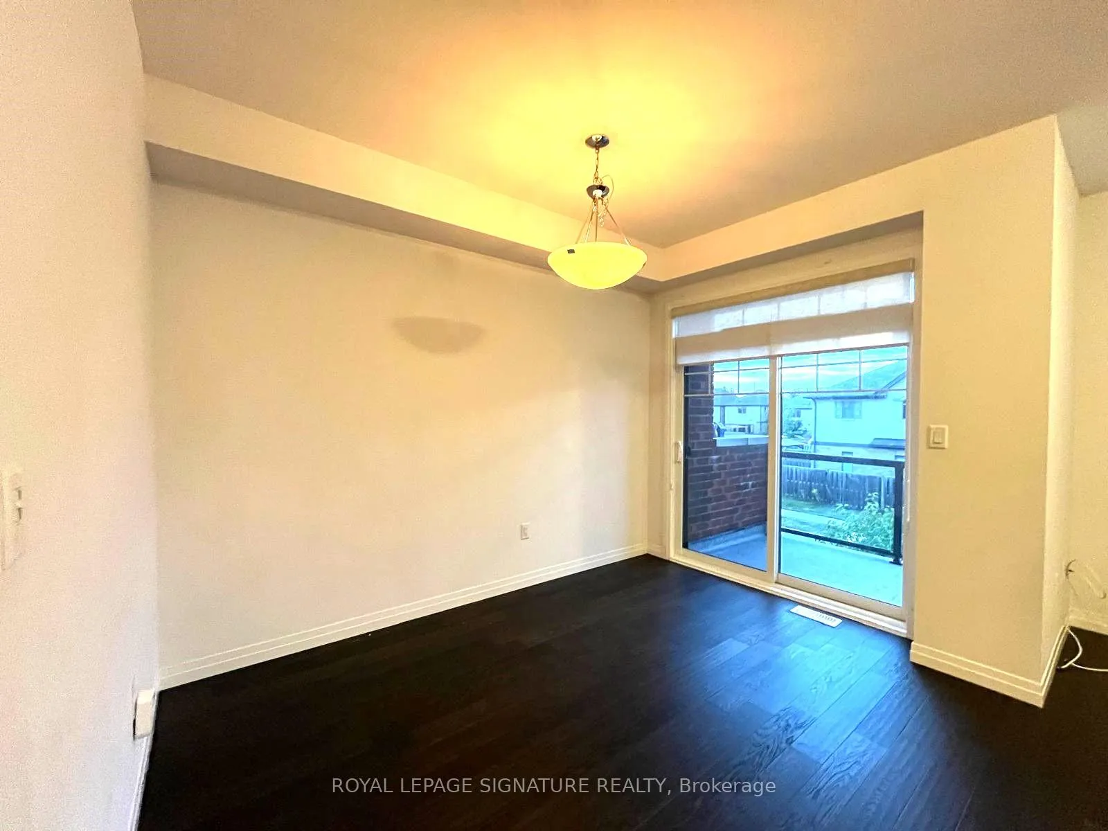 Photo 9 of 5 Dodman Crescent, Hamilton, Meadowlands — HOMEH
