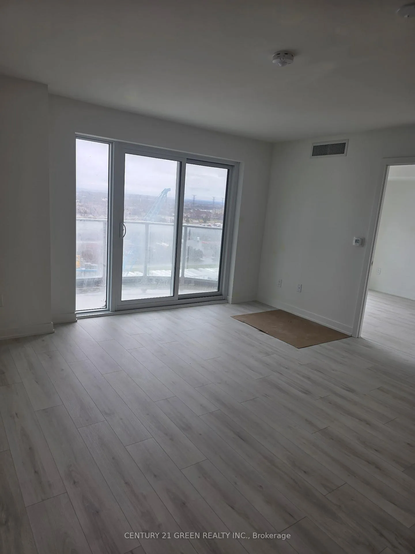 Photo 7 of Unit 1511, 1010 Sandy Beach Road, Pickering, Bay Ridges — HOMEH