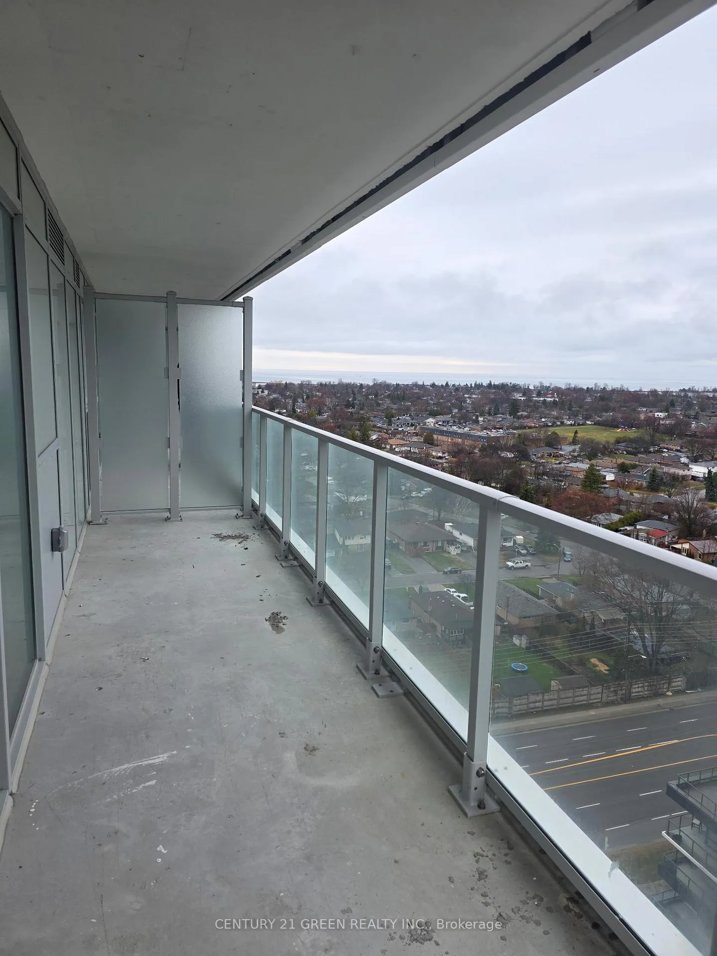 Photo 11 of Unit 1511, 1010 Sandy Beach Road, Pickering, Bay Ridges — HOMEH