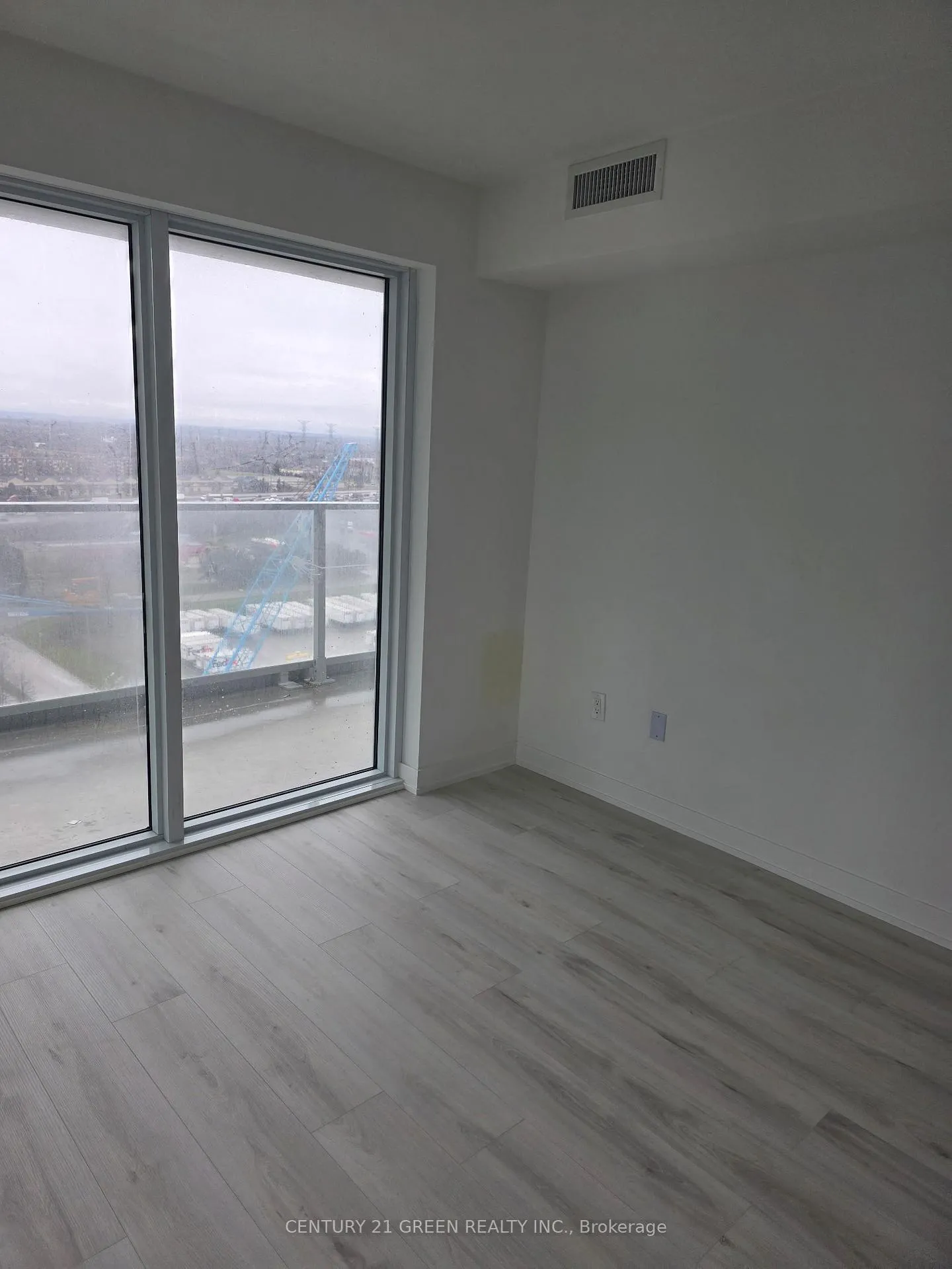 Photo 17 of Unit 1511, 1010 Sandy Beach Road, Pickering, Bay Ridges — HOMEH