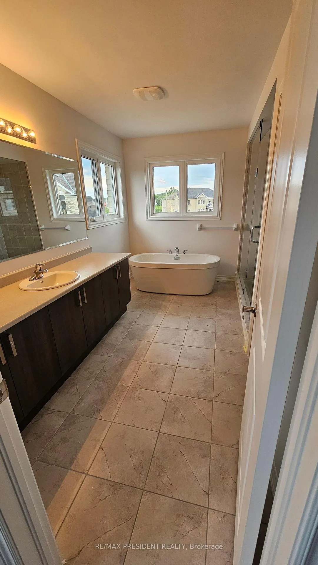 Photo 14 of 55 Baycroft Boulevard, Essa, Angus — HOMEH
