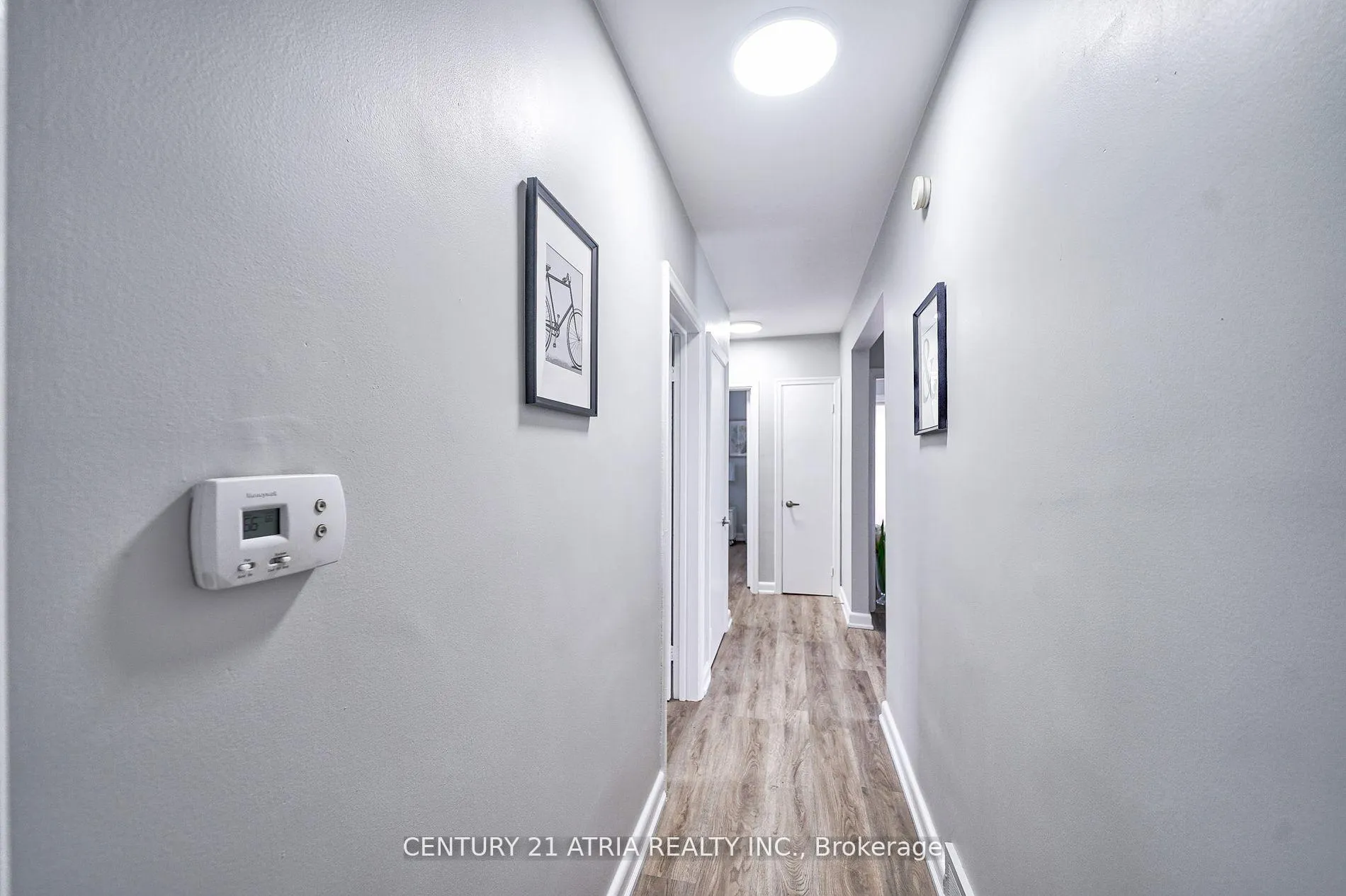 Photo 14 of 386 Paliser Crescent N, Richmond Hill, Harding — HOMEH