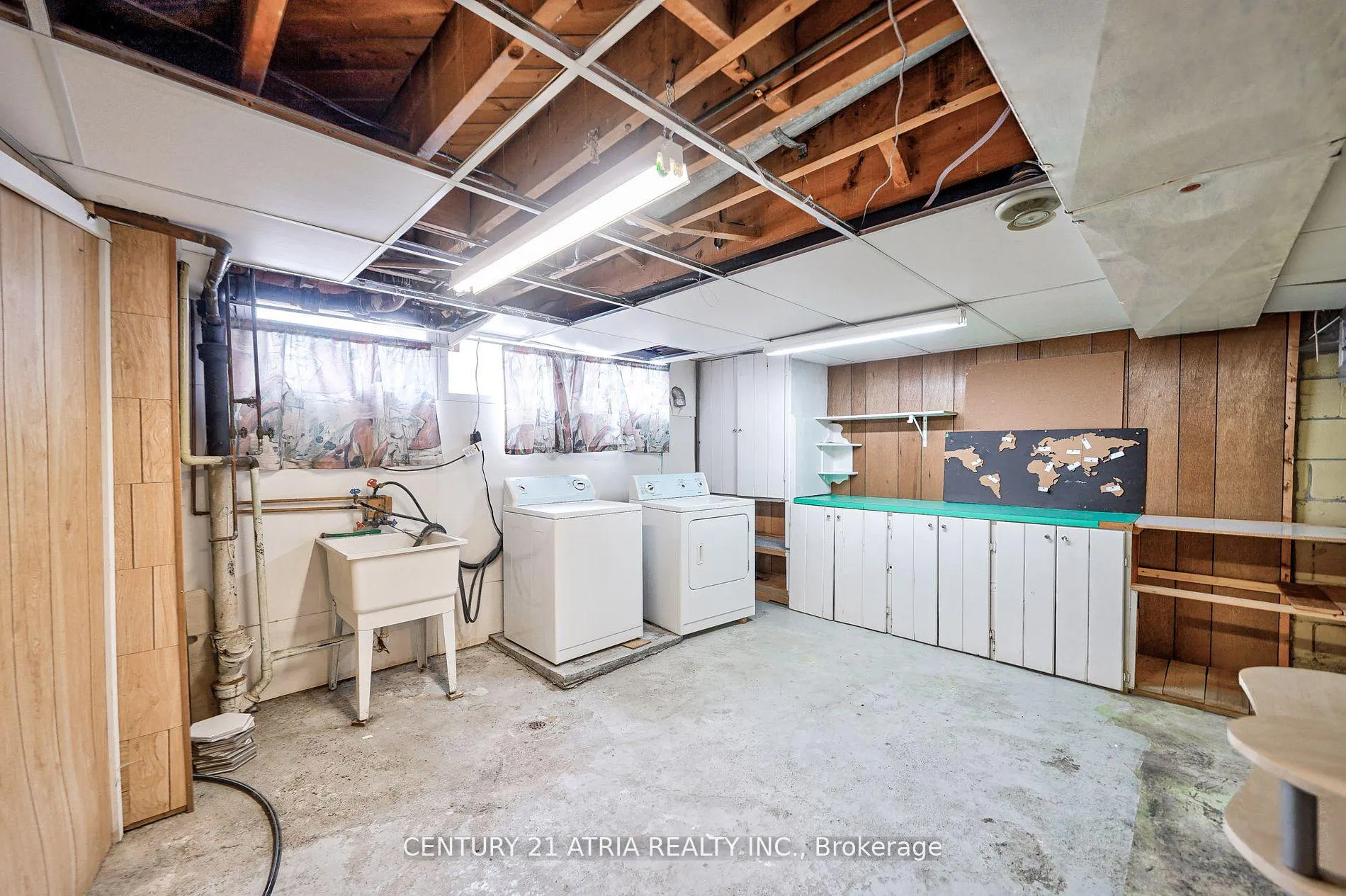 Photo 29 of 386 Paliser Crescent N, Richmond Hill, Harding — HOMEH