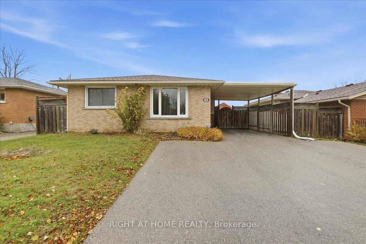 Photo 1 of 82 Farrier Drive, Kitchener — HOMEH